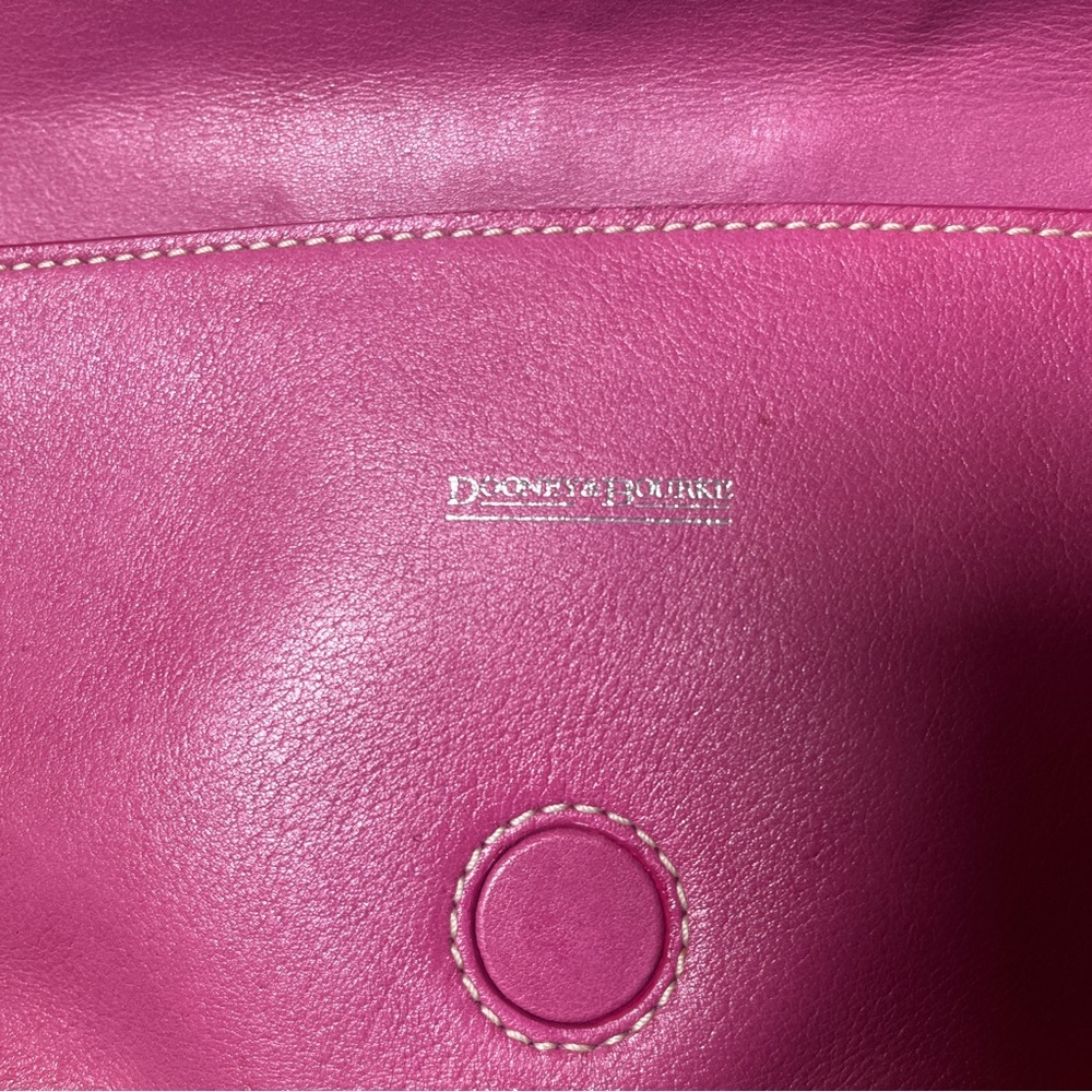 Dooney & Bourke Y2K Pink Leather Shoulder Bag with Buckle hearts - Picture 5 of 15